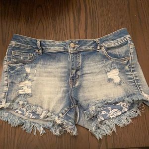 Wax Jean shorts light wash.